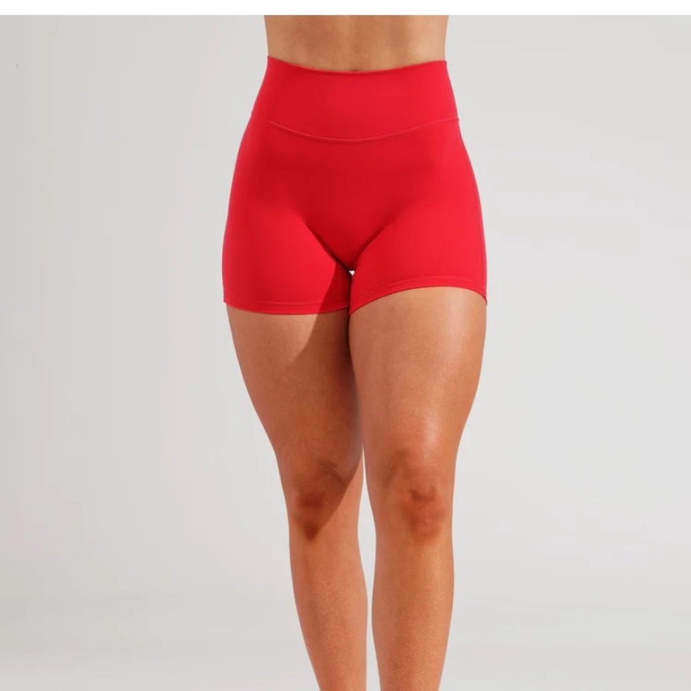 Buffbunny Legacy Short 4” in Salsa Red